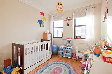 Sold by aptsandlofts.com