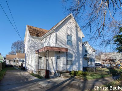 851 Davis Ave NW, Grand Rapids, MI, 49504