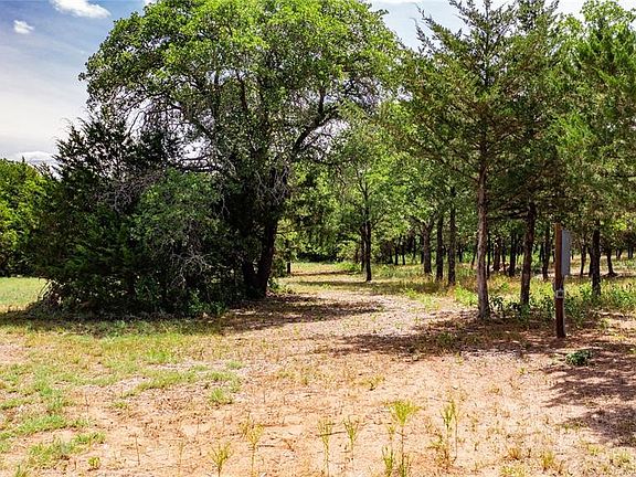 5th image of 310 Rolling Bend Rd