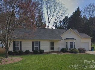 9409 Cedar River Rd, Huntersville, NC 28078