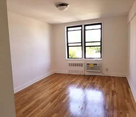 Rented by Barlavi Inc. | media 7