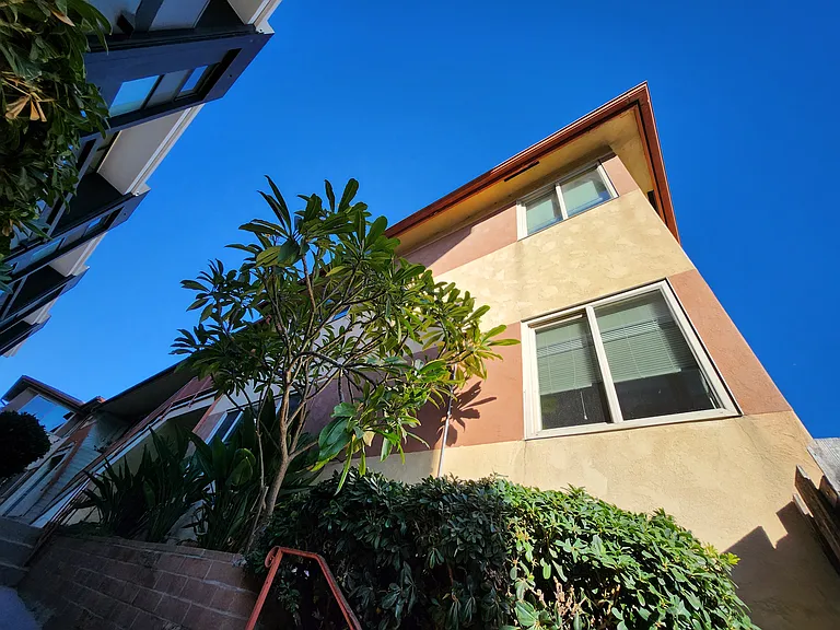 4118 Louisiana St — Photo 4
