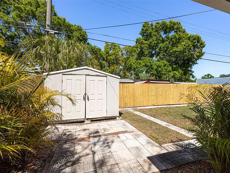 4427 W Oklahoma Ave — Photo 33