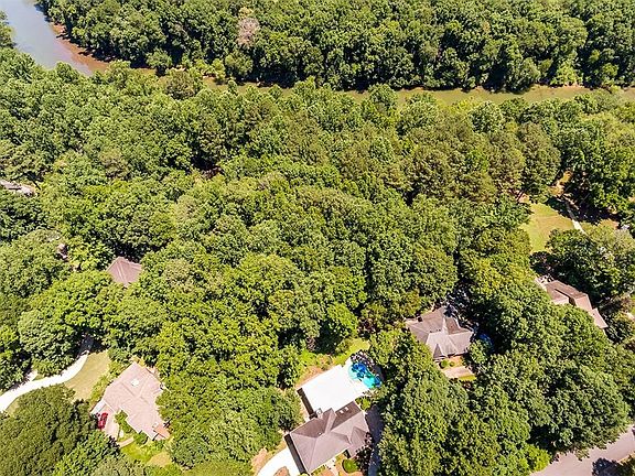 4th image of 7245 Chattahoochee Bluff Dr