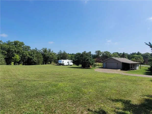 2702 5 7/8 Avenue, New Auburn, WI 54757