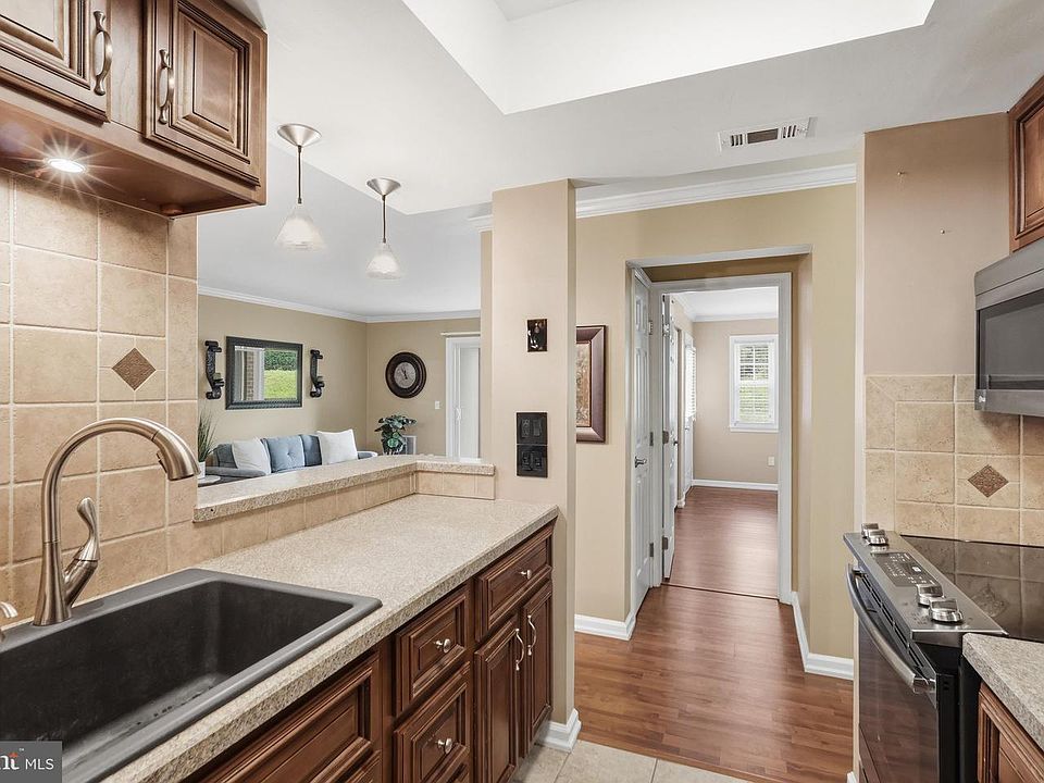 1st image of 14901 Rydell Rd APT 101