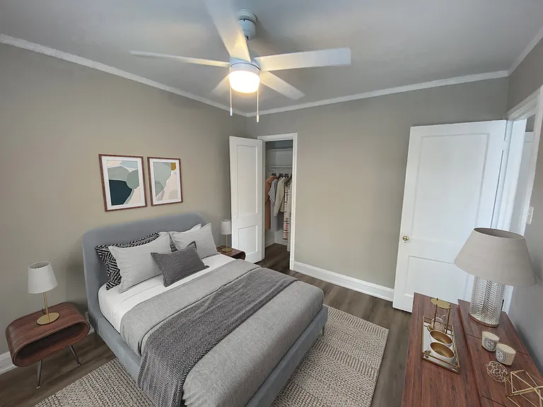 440 W. Barry Ave. — Photo 7