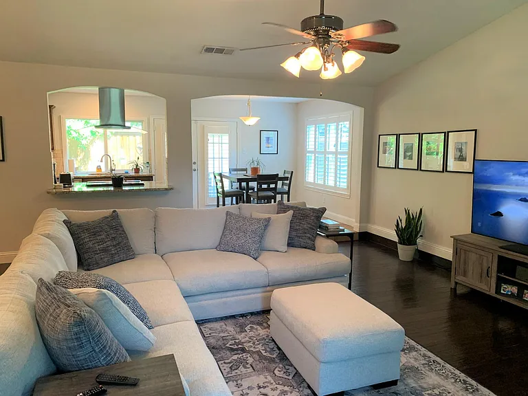 3317 Newkirk Dr — Photo 4