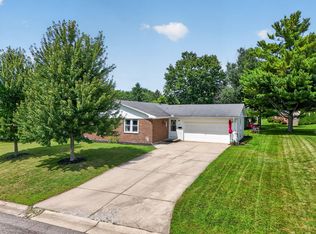 803 Ridgeview Dr, Bellefontaine, OH 43311