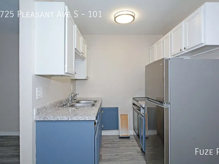 2725 Pleasant Ave #101 — Photo 4