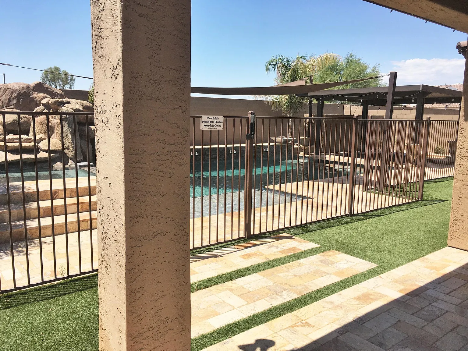 6 bed, 2697 sqft, $3,095 — Photo 4