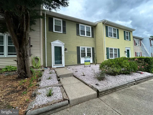 7939 Timarand Ct, Lorton, VA 22079