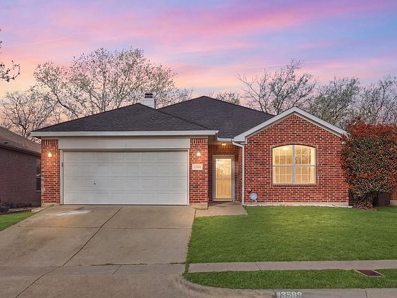 2nd image of 13509 Ponderosa Ranch Rd