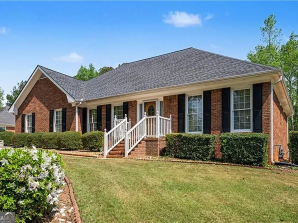 1329 Saxony Dr SE, Conyers, GA 30013