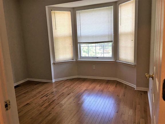 5th image of 3614 Weeburn Ct