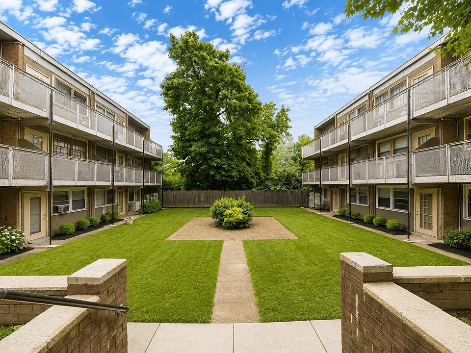 Magnolia Court