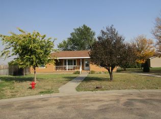 402 N Wildcat Ct, Hugoton, KS 67951