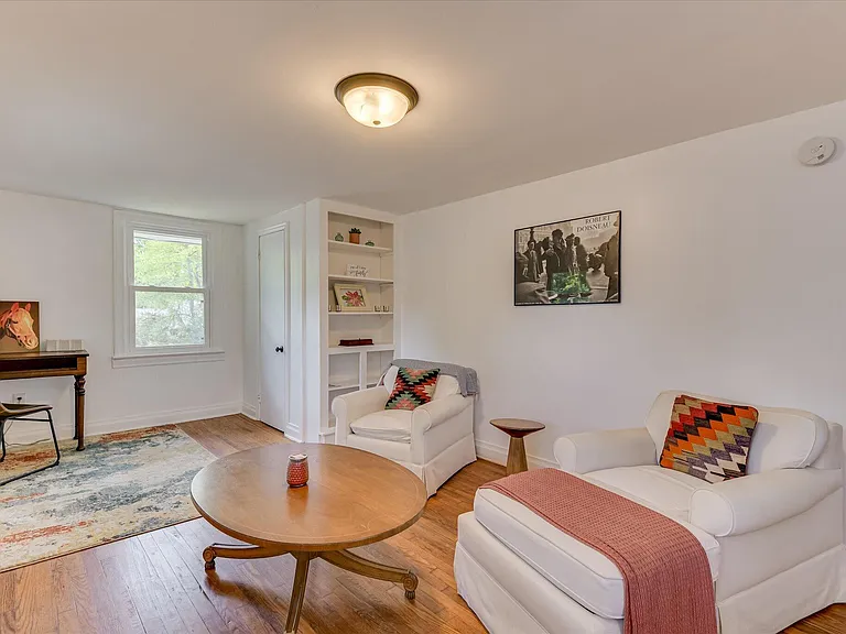 1532 Colleton Ave SE — Photo 6