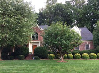 4720 Chesterfield Pl, Jamestown, NC 27282