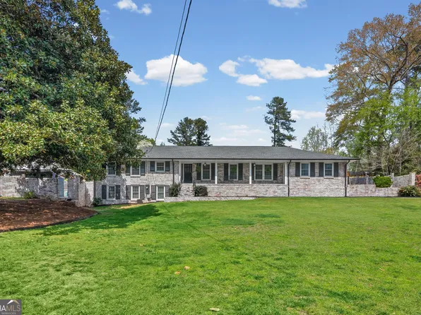 2808 Beverly Hills Dr NE, Marietta, GA 30068