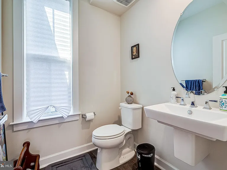 2335 Water Promenade Ave — Photo 24