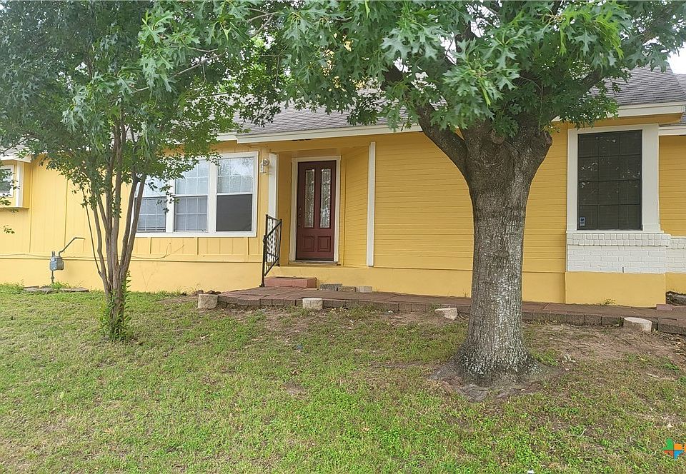 1st image of 1203 Fairlawn Cv