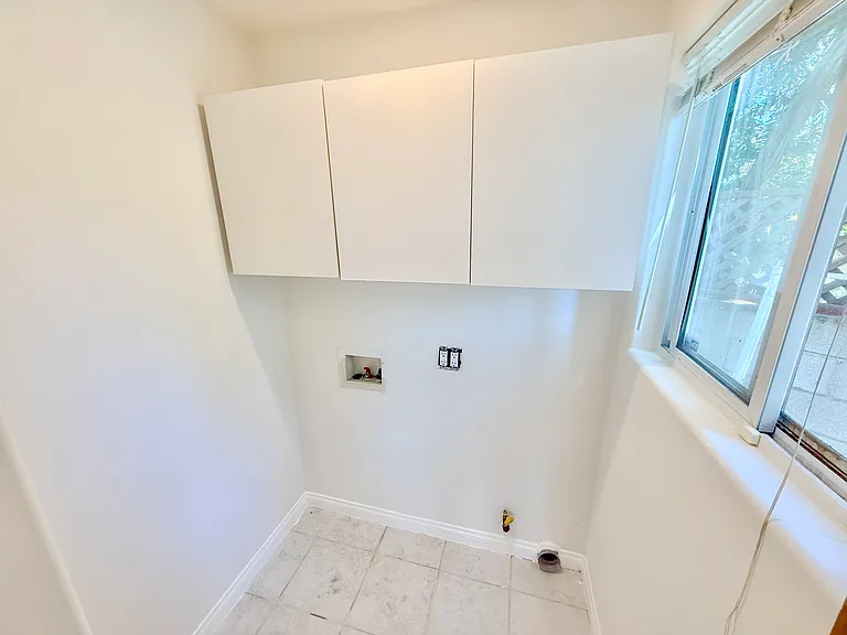 1306 Electric Ave — Photo 5