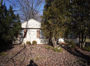 4262 Cannon Rd, Youngstown, OH 44515