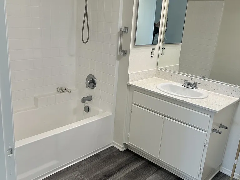 Sylmar Villas Senior Living — Photo 16