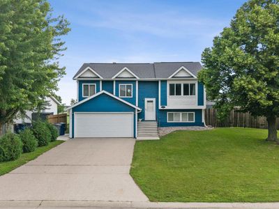 3318 Village Green Dr, Moorhead, MN, 56560