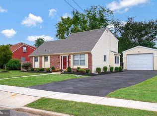 44 Linden Rd, Burlington, NJ 08016