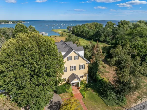 535 Washington St, Duxbury, MA 02332