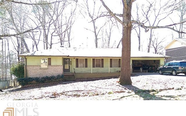 1st image of 2846 Castle Dr