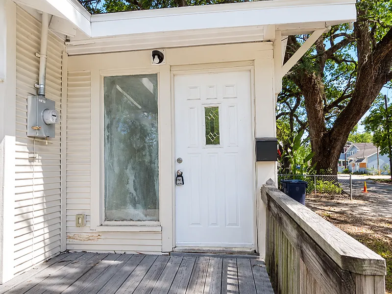3 bed, 1.0 bath, 1060 sqft, $1,795 — Photo 4
