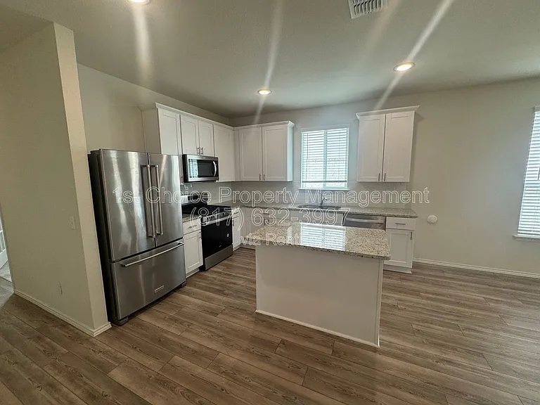8132 Cedar Lake Ln — Photo 29
