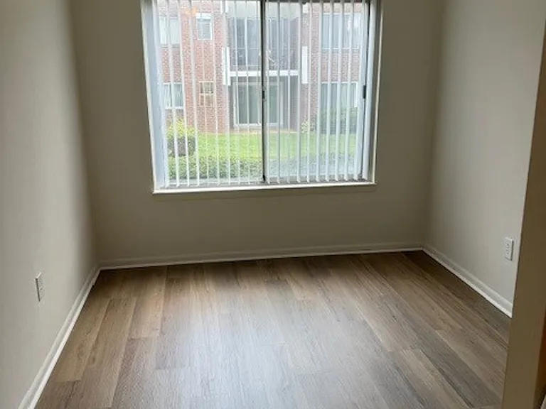 2132 Pennsylvania Ave — Photo 28