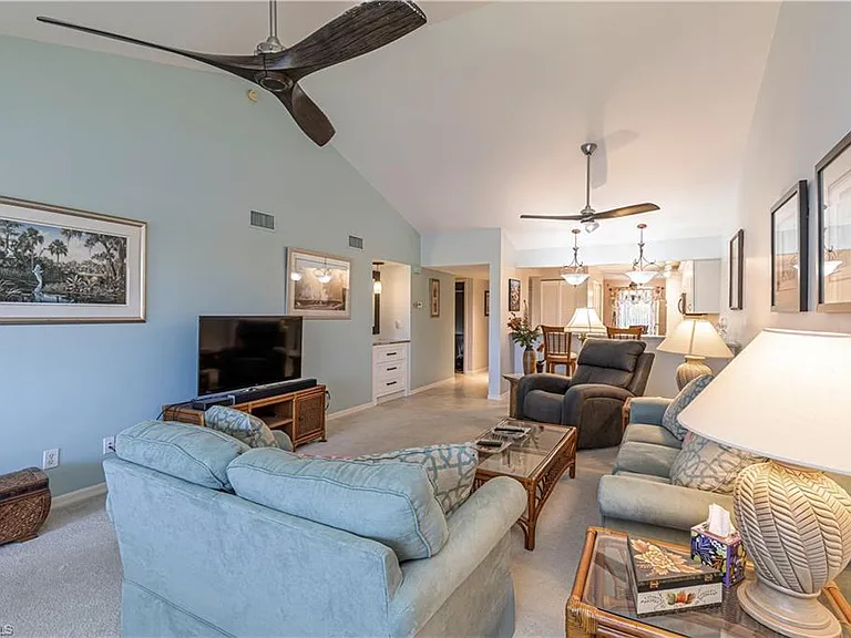 4410 Chantelle Dr #H-205 — Photo 7