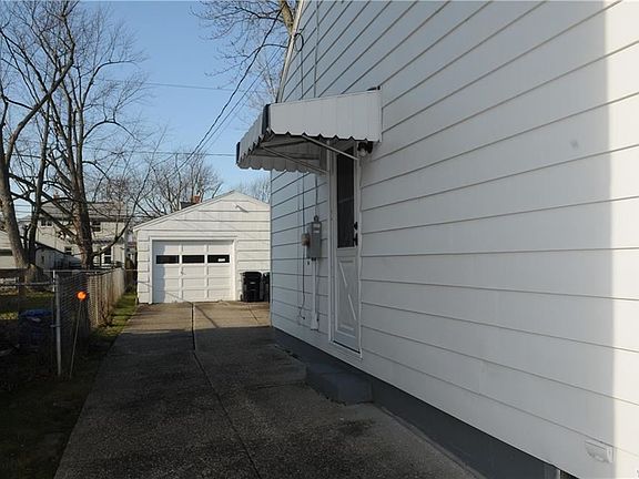 2nd image of 228 Edgewood Ave