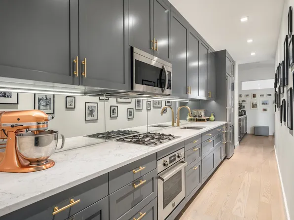 44 West 90th Street image 14 of 23