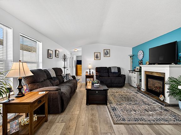 5th image of 1781 Ord Rd #15