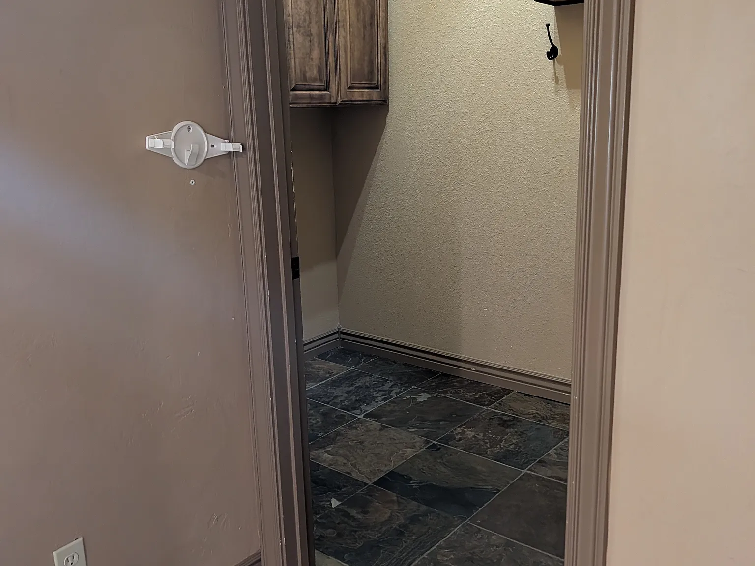 4 bed, 2.5 bath, 2158 sqft, $2,800 — Photo 4