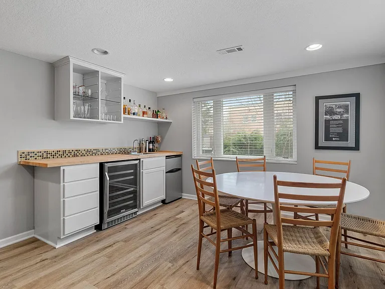5036 Richmond Dr — Photo 28
