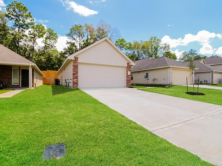 14012 Lahontan Dr — Photo 3