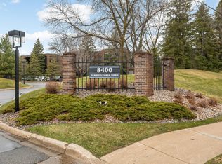 8400 Pennsylvania Rd APT 130, Bloomington, MN 55438