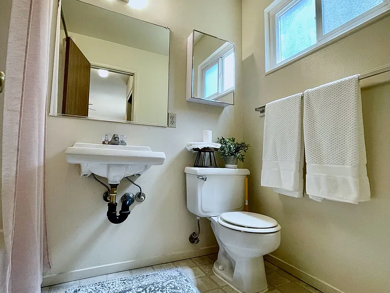7th Street Manor — Photo 12