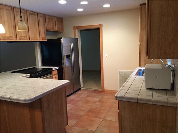 5th image of 27851 Lois Dr