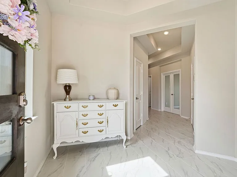 10526 Cabot Trl — Photo 2