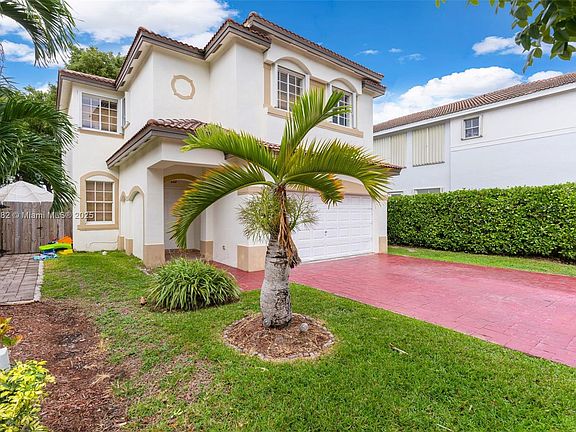 4th image of 4450 NW 113th Pl