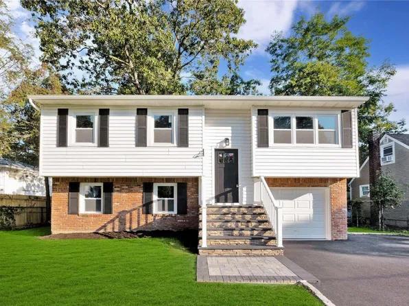 18 Linden Street, Huntington, NY 11743