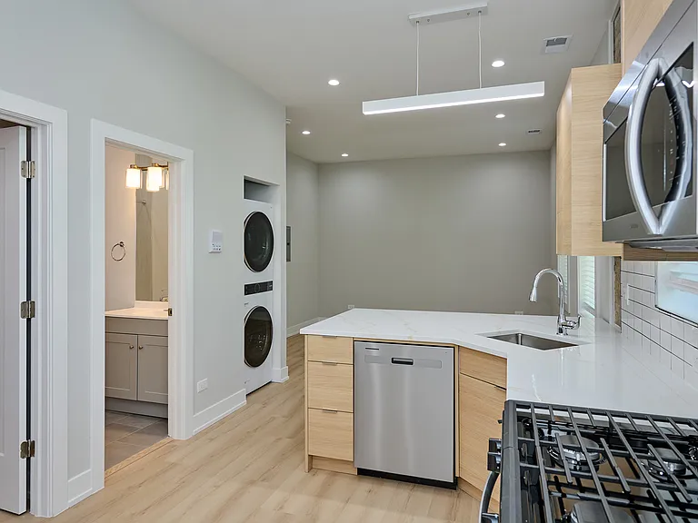2872 W 21st Pl #1 — Photo 8